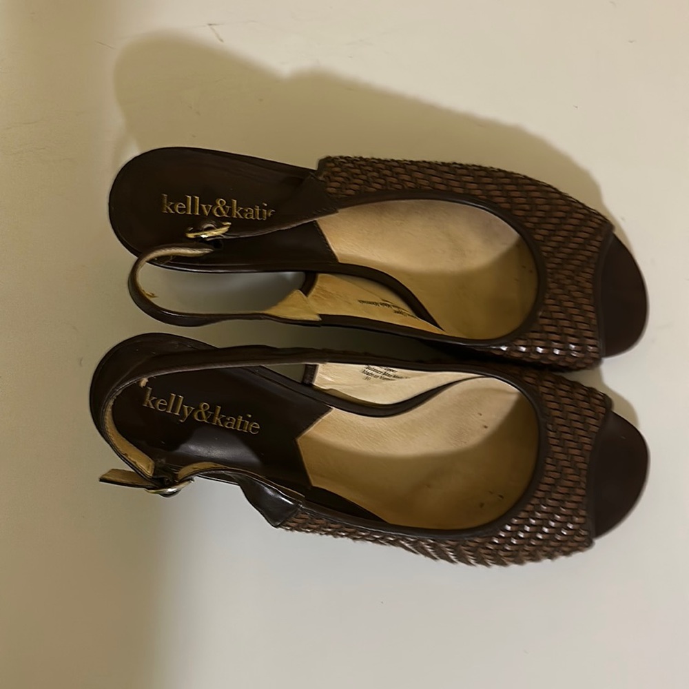 Kelly & Katie Sling Back Sandals